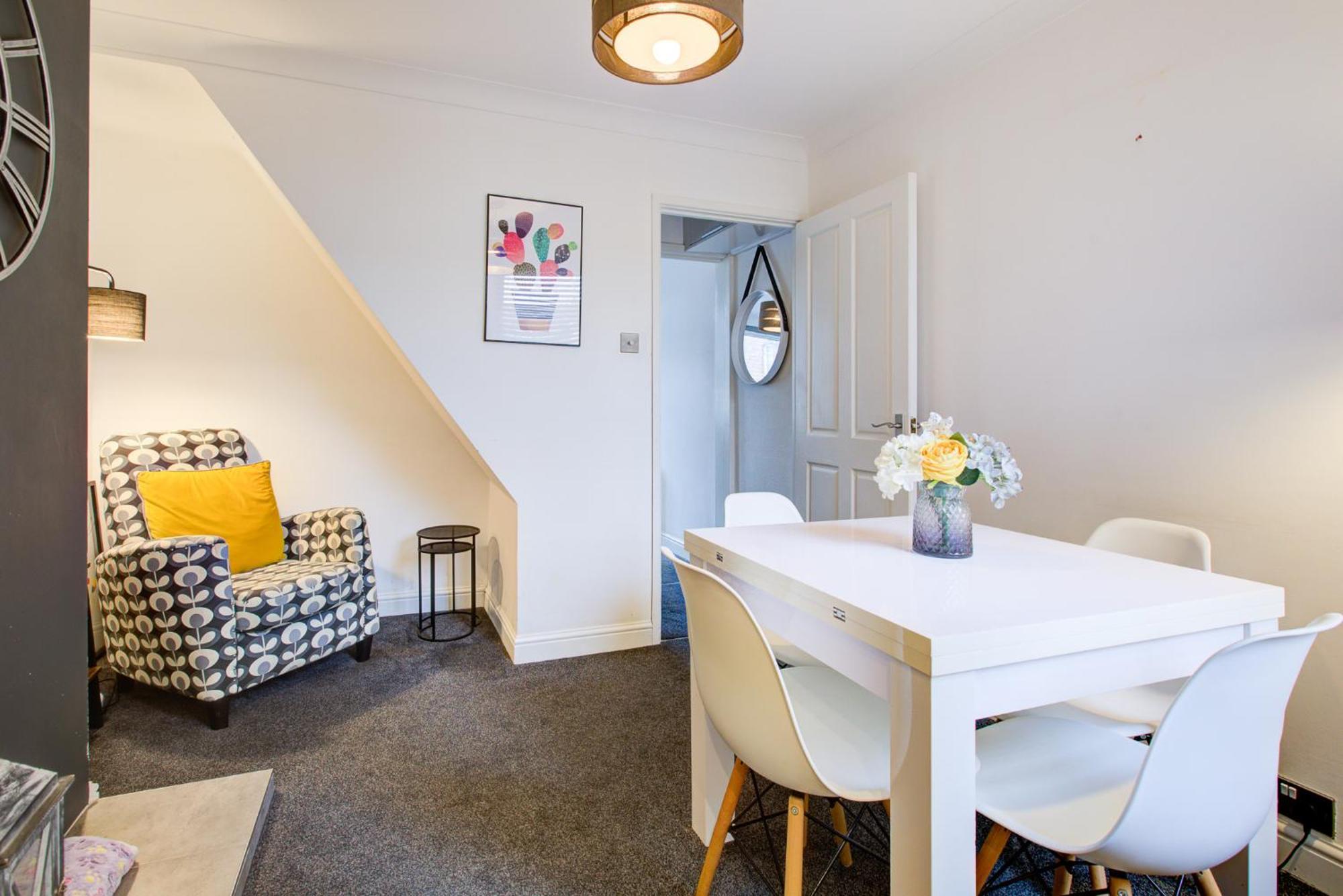 'Number 11' Central Colchester - Super Convenient 2 X Double Bed 1 X Single Bed Cottage Plus Office & Garden, 8 Min Walk Nth Station & Town Ctr, 2 Min Walk Local Shops & Restaurants Exteriör bild